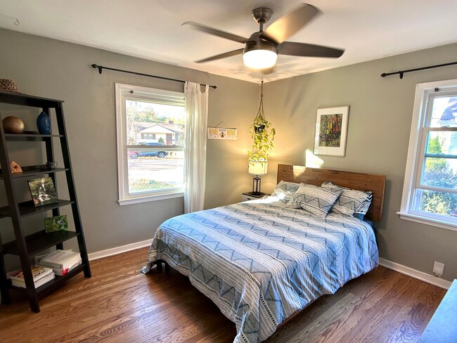 Building Photo - 3 bedroom Cape Cod