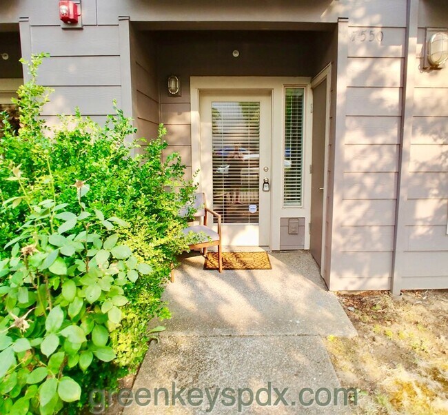 Building Photo - Awesome 1-bedroom condo near the heart of historic St. John's