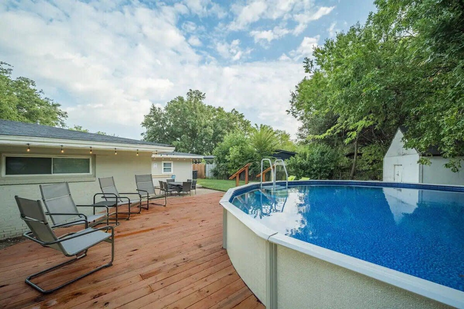 Building Photo - 1919 Puritan Dr