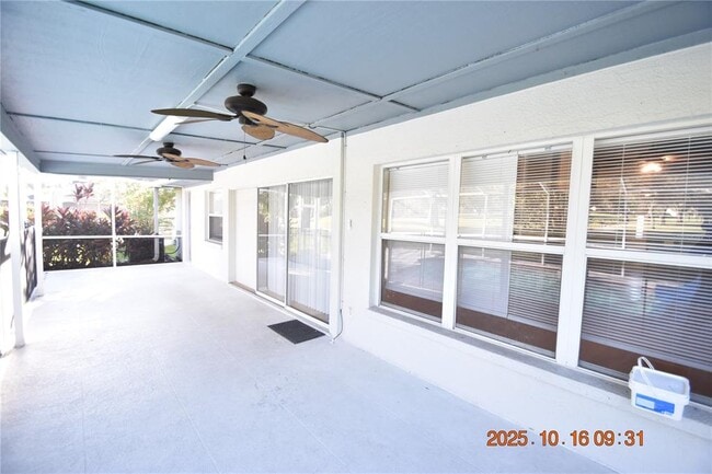 Building Photo - 2712 Falling Leaves Dr