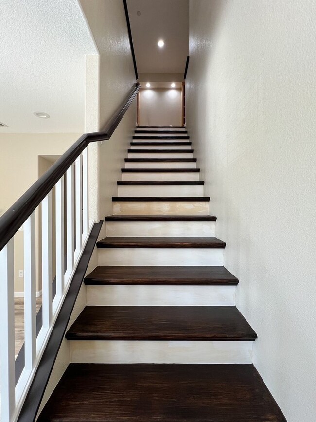 Building Photo - Updated Three Bedroom Home in South Napa