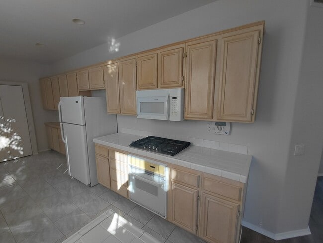 Building Photo - 2289 Willow Creek Cir