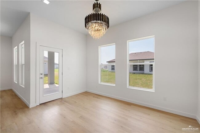 Building Photo - 44 N Trinity St