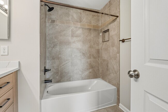 Building Photo - 9060 Gracious End Ct