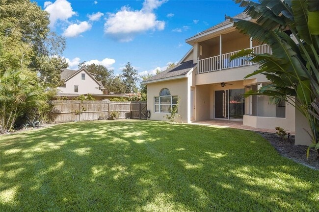 Building Photo - 1879 Sunset Dr