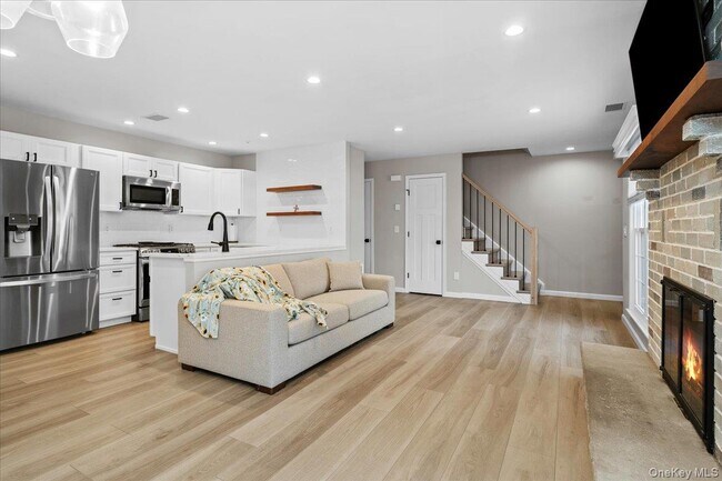 Building Photo - 56 The