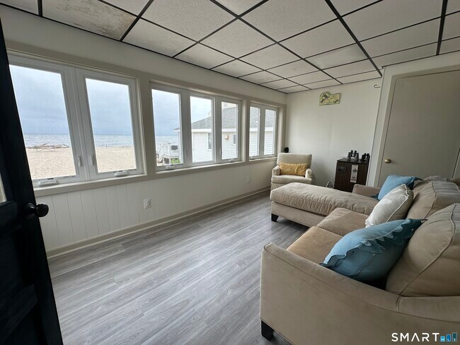 Building Photo - 37 Seaside Ln