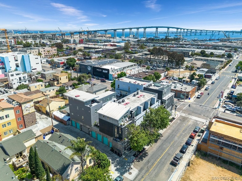 Building Photo - 969 Sigsbee St