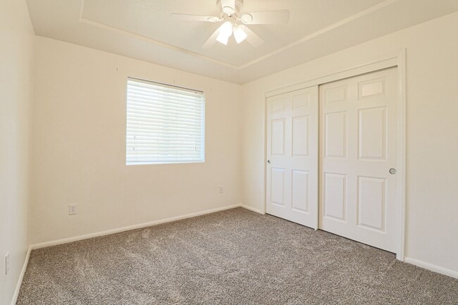 Building Photo - Beautiful Single Family Home located in He...