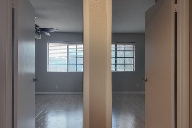 Building Photo - Modern Comfort with Pool & Spa in The Lakes – Solar Equipped Home