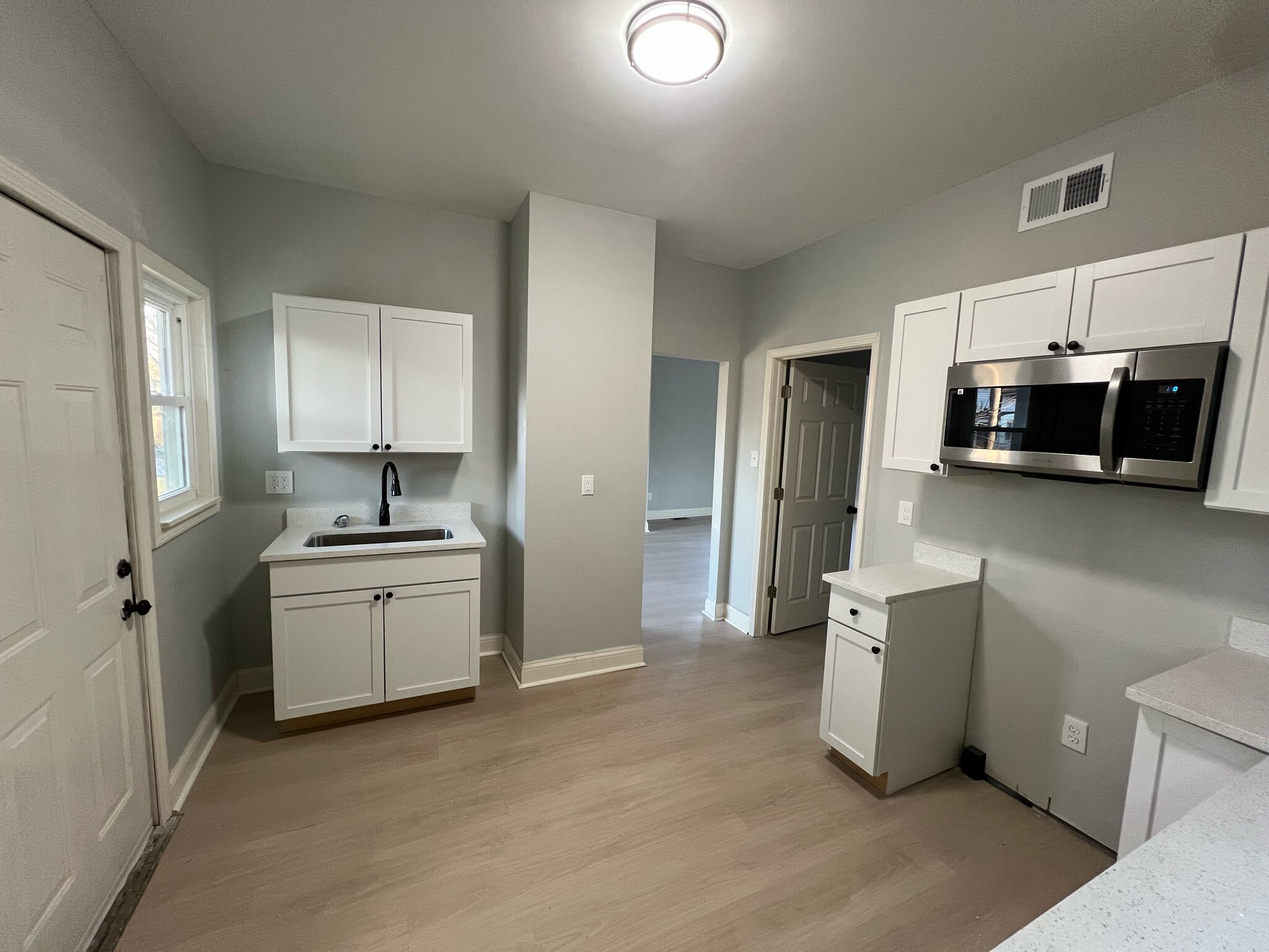 Building Photo - 4086 Montgomery St