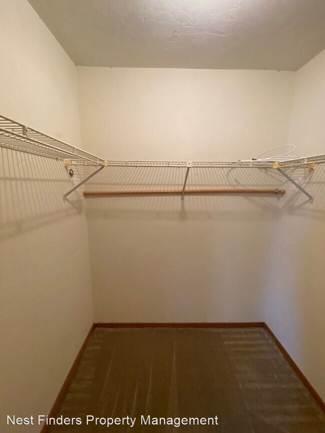 Building Photo - 3 br, 2 bath House - 2371 Ironstone Dr E