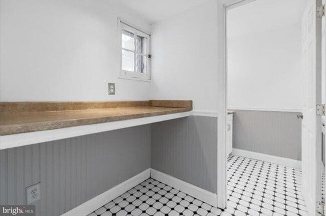 Building Photo - Enchanting Fells Point SFH 2bd/1.5ba w/ CAC, Modern Features, W/D and more! Available 3/1