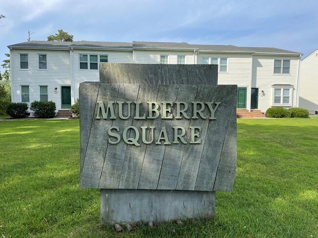 Building Photo - 7195 Bunting Rd