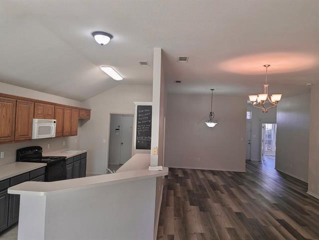 Building Photo - 8541 Western Meadows Dr