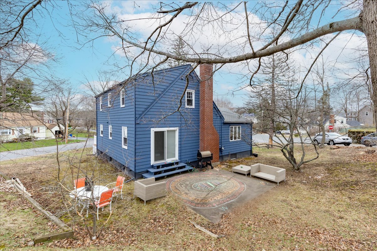 Building Photo - 52 Albemarle Ave