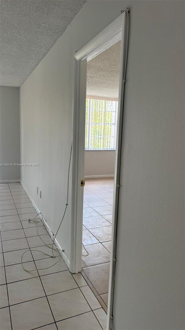 Building Photo - 484 NW 165th St