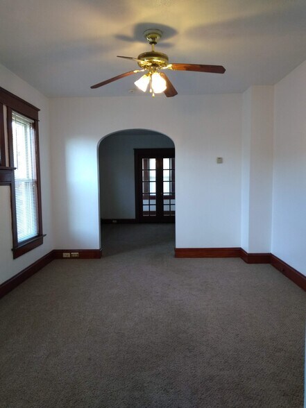 Dining room - 3002 French St