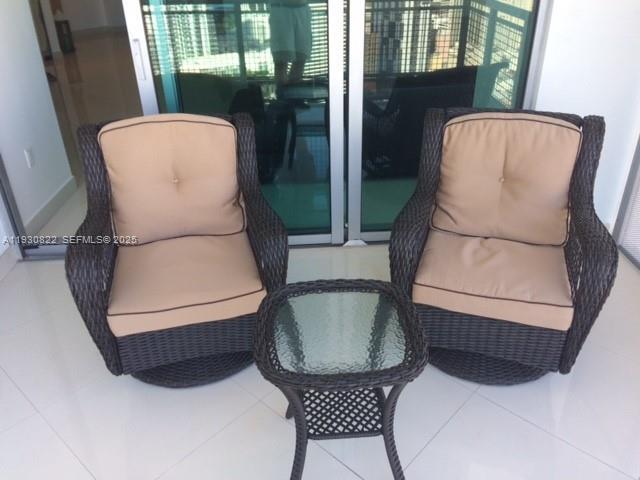 Building Photo - 350 S Miami Ave