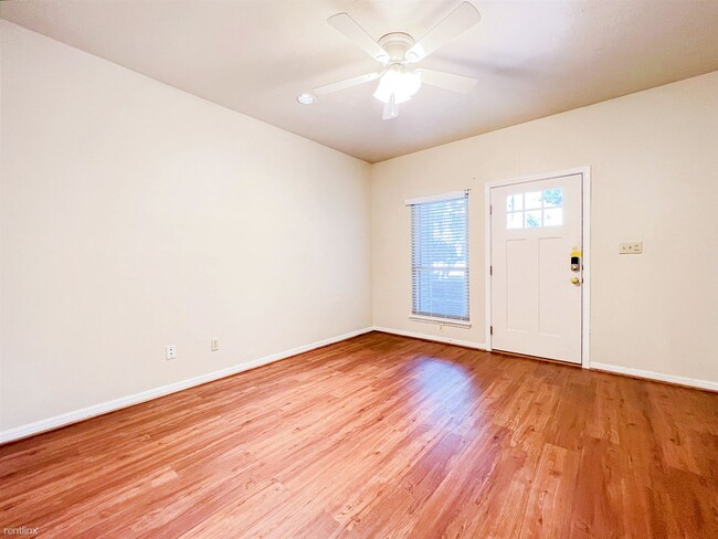 Building Photo - 2 br, 2 bath Condo - 310 Pat Garrison St B...