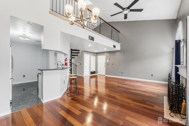 Building Photo - 834 Edpas Rd