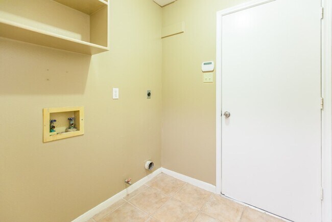 Building Photo - 1614 Glacier Blue Dr