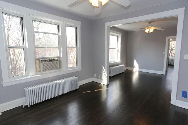 Building Photo - 3221 N Leavitt St