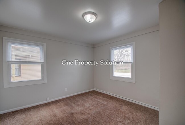 Building Photo - 5147 E 10th Ave