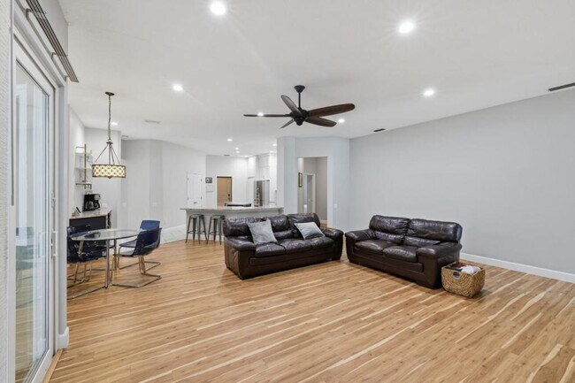 Building Photo - 8210 Prairie Ridge Way