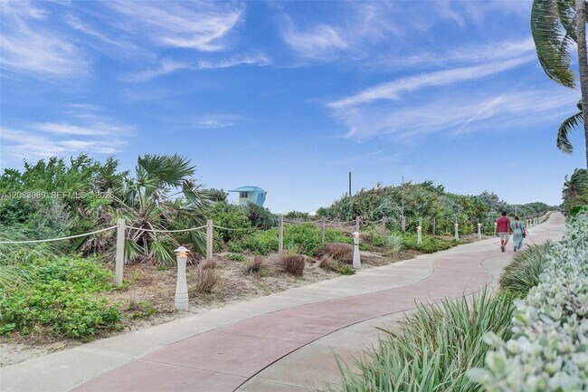 Building Photo - 6767 Collins Ave