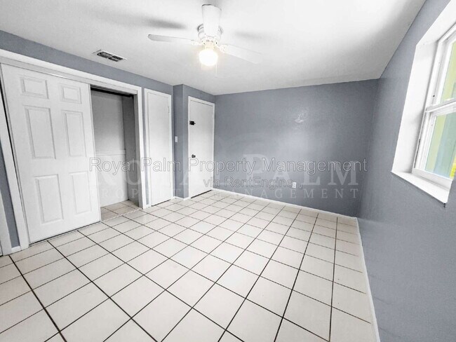 Building Photo - 6617 Warwick Cir