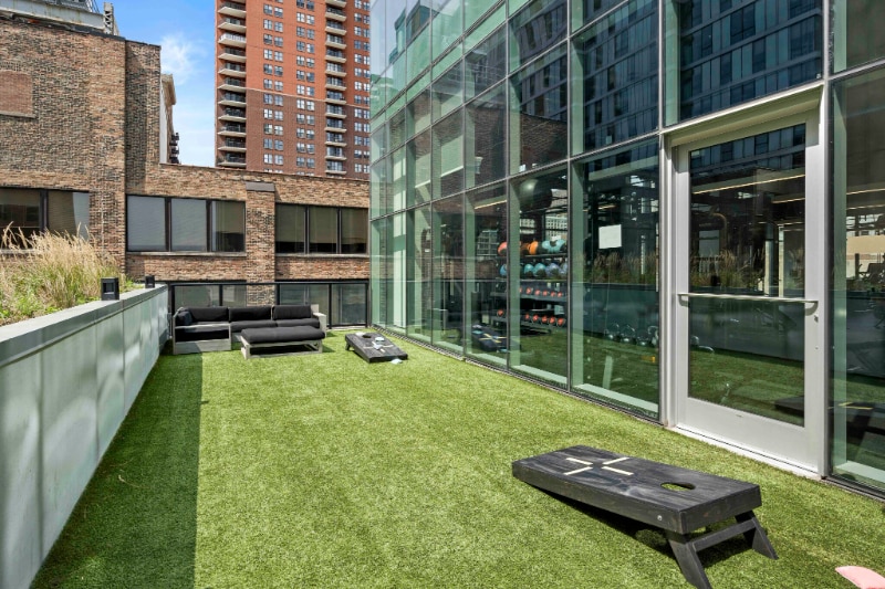 Building Photo - 829 S Michigan Ave