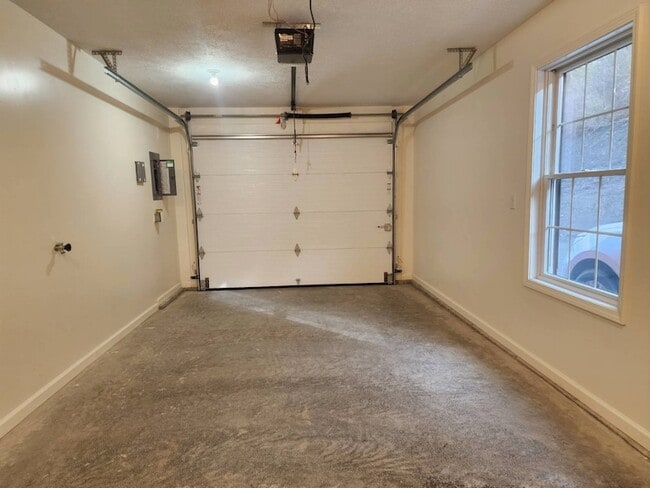 Building Photo - 277 Red Tail Rdg