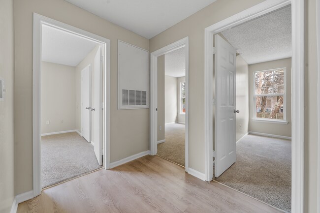 Building Photo - 2421 Hill St