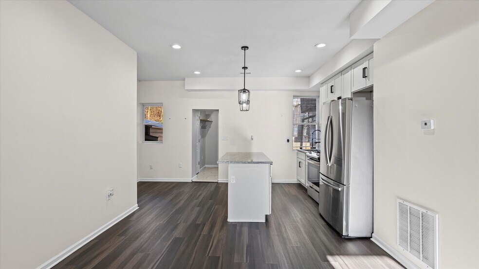 Building Photo - 2308 Druid Park Dr