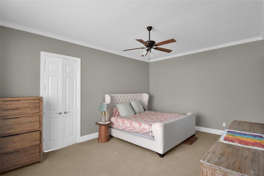 Master Bedroom - 3903 Johnson St