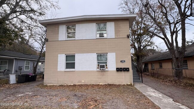 Building Photo - 1245 W 30th St