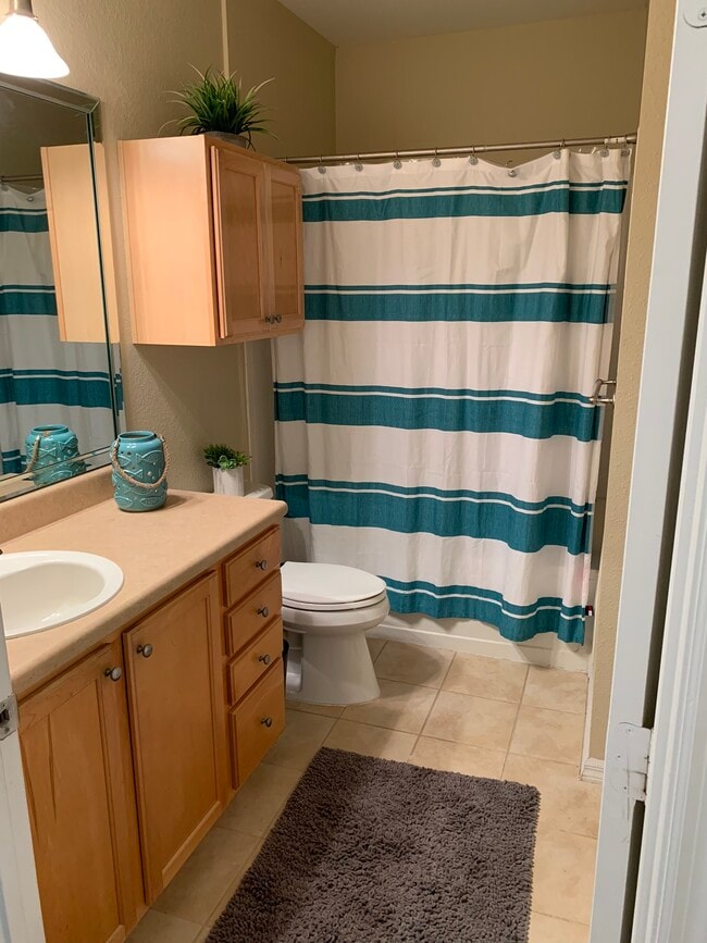 Building Photo - 5000 Culbreath Key Way