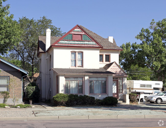 Building Photo - Main Street Inn Apartments