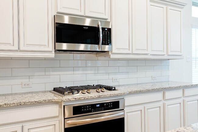 Building Photo - 1403 Woodson Rdg Ln
