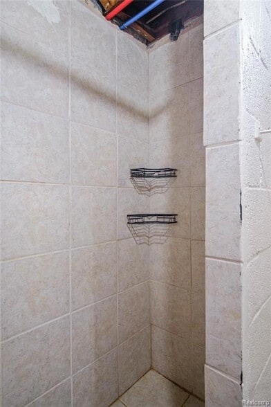 Building Photo - 22170 Harding St