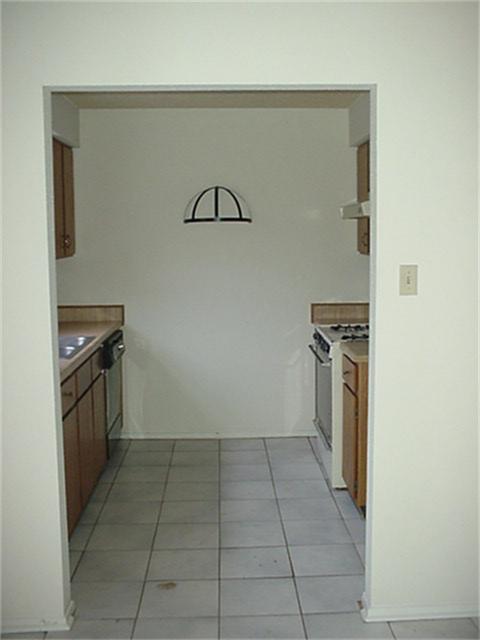 Building Photo - 18719 Lippizaner Dr