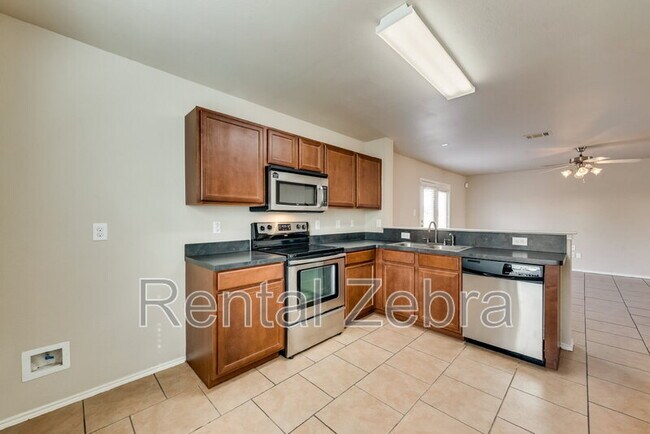 Building Photo - 3016 Wakecrest Dr