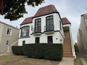 Building Photo - Bright & Spacious 4BD/3BA Home in Merced M...