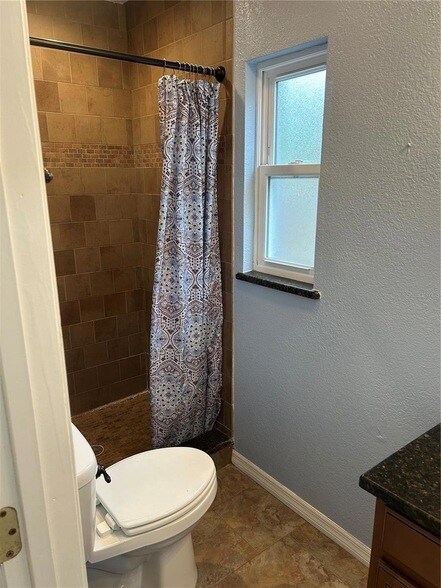 Building Photo - 10842 61st Ave