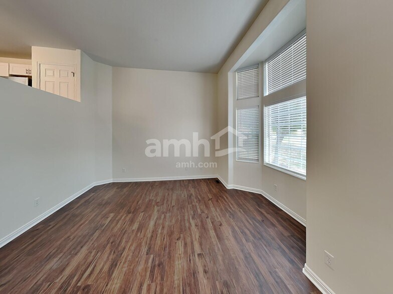 Building Photo - 3327 N 1050 E