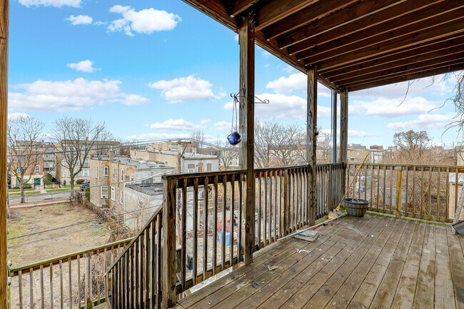 Building Photo - 6362 S Greenwood Ave