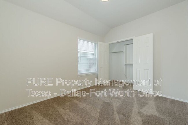 Building Photo - 8232 Livingston Ln
