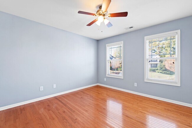 Building Photo - Beautiful 5 Bedroom Home in Dansforth Neighborhood