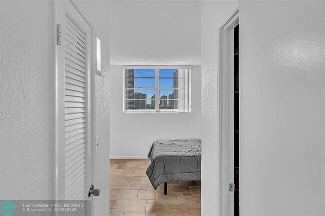 Building Photo - 19390 Collins Ave